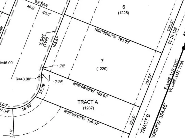 1229 SW Corinthian Ln, Lees Summit, MO 64081