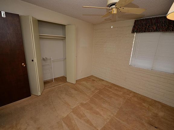5th image of 8901 N Calle Loma Linda