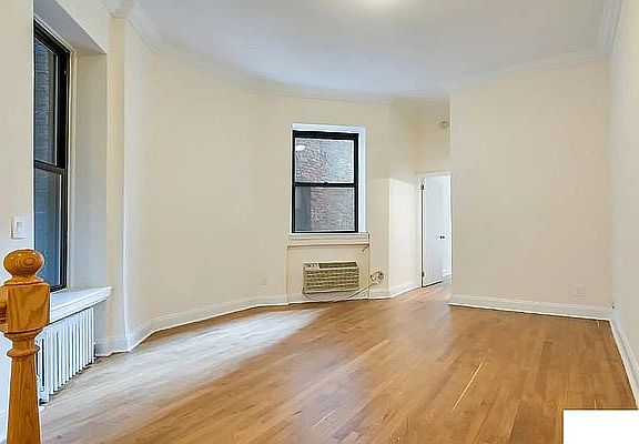3rd image of 210 E 83rd St APT 1B