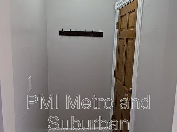 2nd image of 2314 Kenilworth Ave