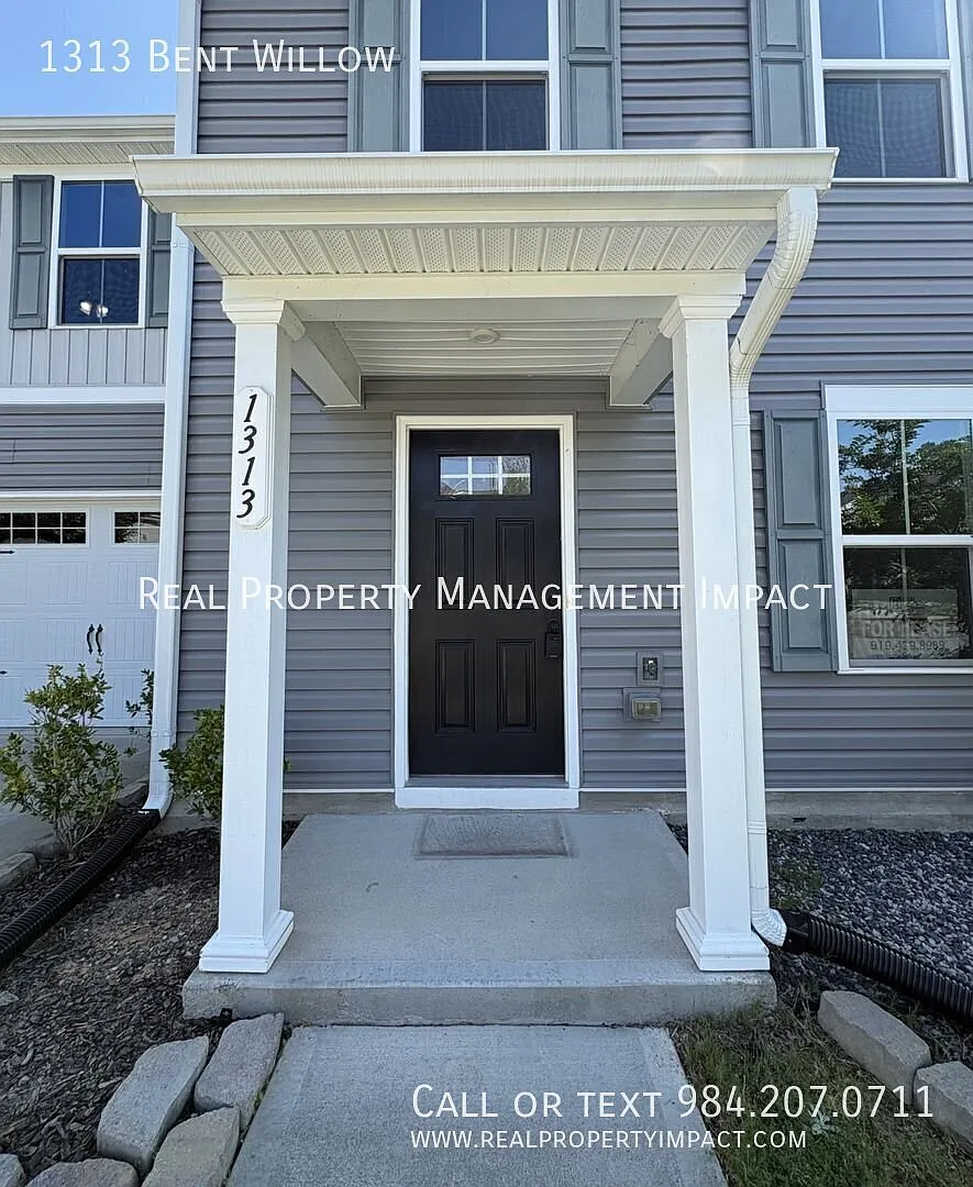 Contemporary 2-Story, 3-bedroom, 2.5 bath home in Magnolia Creek, Durham Community — Photo 4