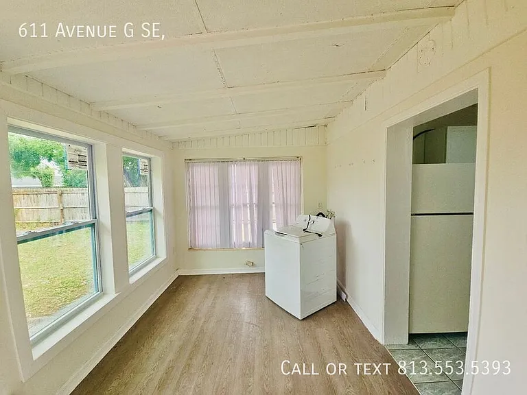 611 Avenue G SE — Photo 8