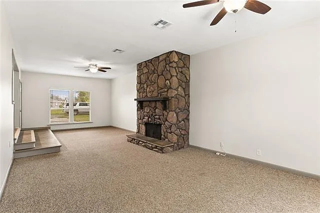 3 bed, 2.0 bath, 1661 sqft, $1,600 — Photo 3
