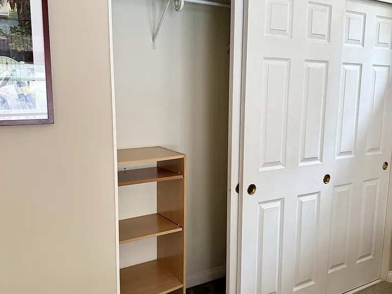 Skyline Pl — Photo 5