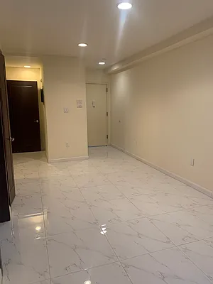 Rented by 18 REALTY | media 16