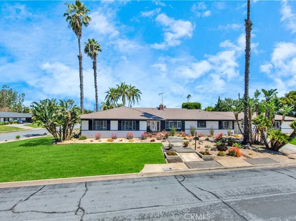 18331 Oak Ridge Dr, Santa Ana, CA 92705