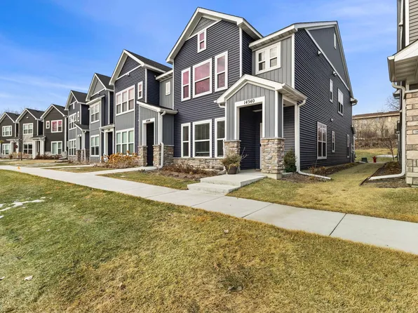 14540 Twin Lakes Cir, Burnsville, MN 55306