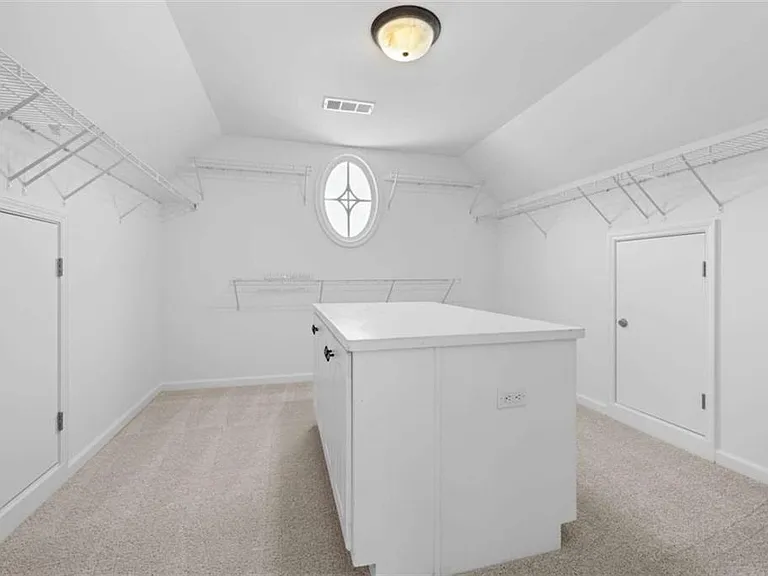 1475 Boomer Cir — Photo 32