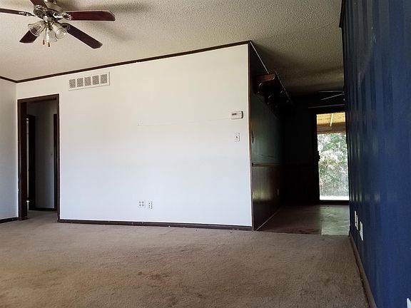 4th image of 1328 Carpenter Dr