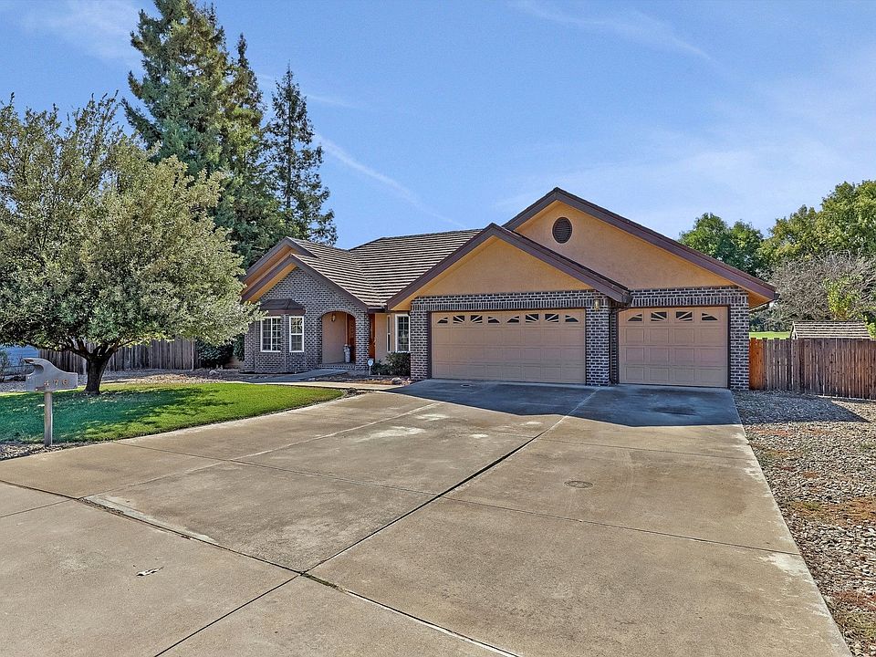 1st image of 476 La Contenta Dr