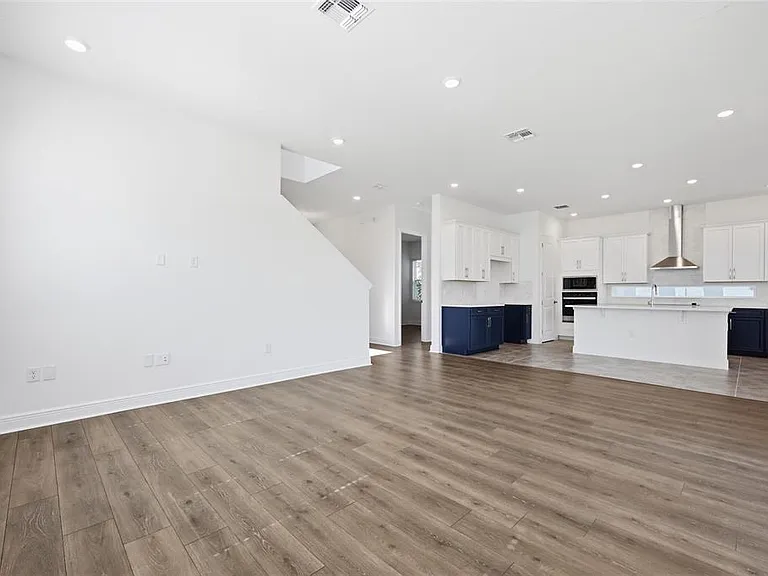 10085 Ballast Dr — Photo 8