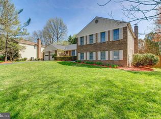 8857 Glenridge Ct, Vienna, VA 22182