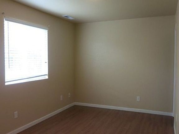 2nd image of 140 Curry Dr APT 101