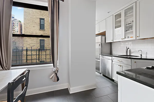 Sold by Compass | media 7