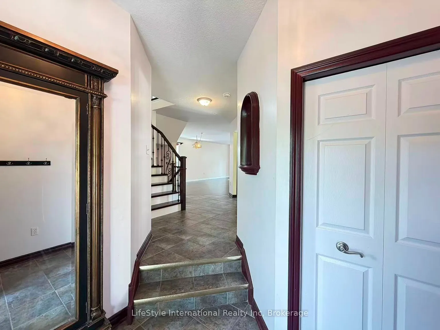 3 bed, $3,400 — Photo 4