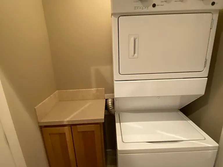 202 Valleyview Ave #4 — Photo 6
