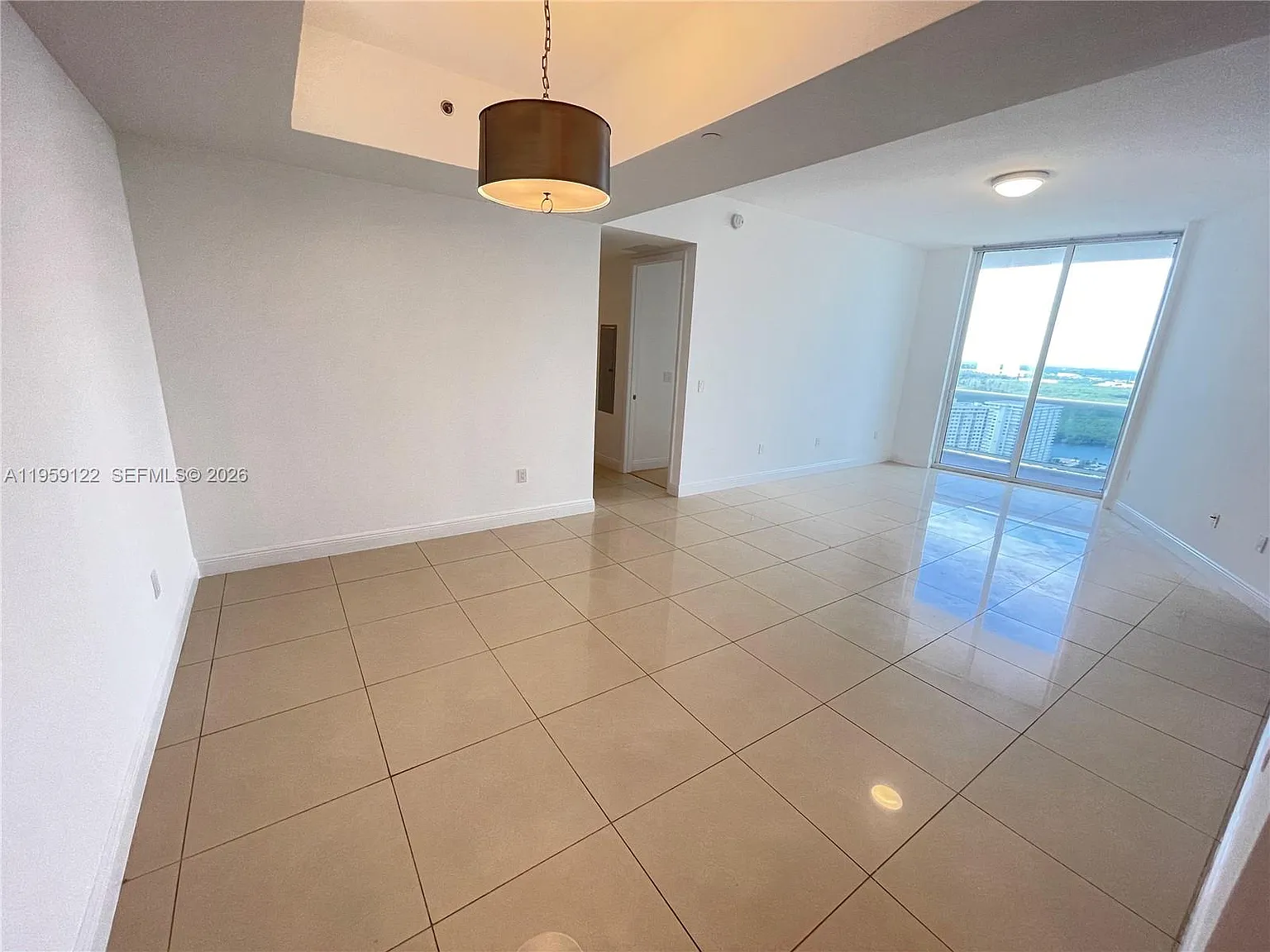 Tdr Tower Ii Condo — Photo 4
