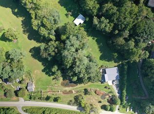 545 Long Branch Rd, Topton, NC 28781