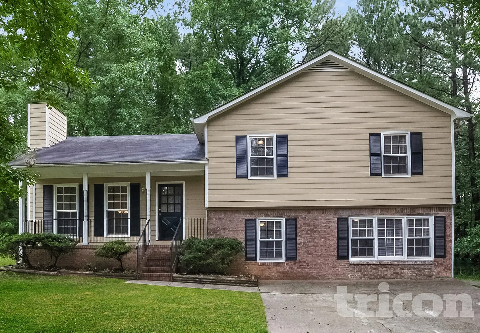 1202 Holly Hills Drive Lilburn GA — Photo 1