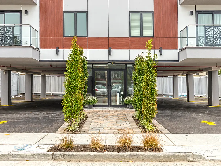 848 E Broadway #3B — Photo 21