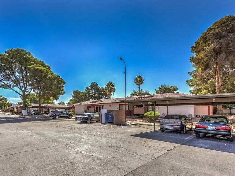 457 N Lamb Blvd #E — Photo 25