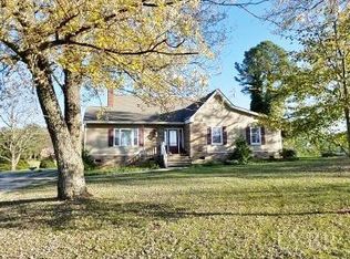 8864 Red House Rd, Appomattox, VA 24522