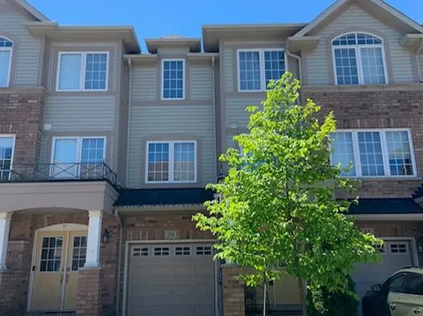 39 Mayland Trl, Hamilton, ON L8J 0G4