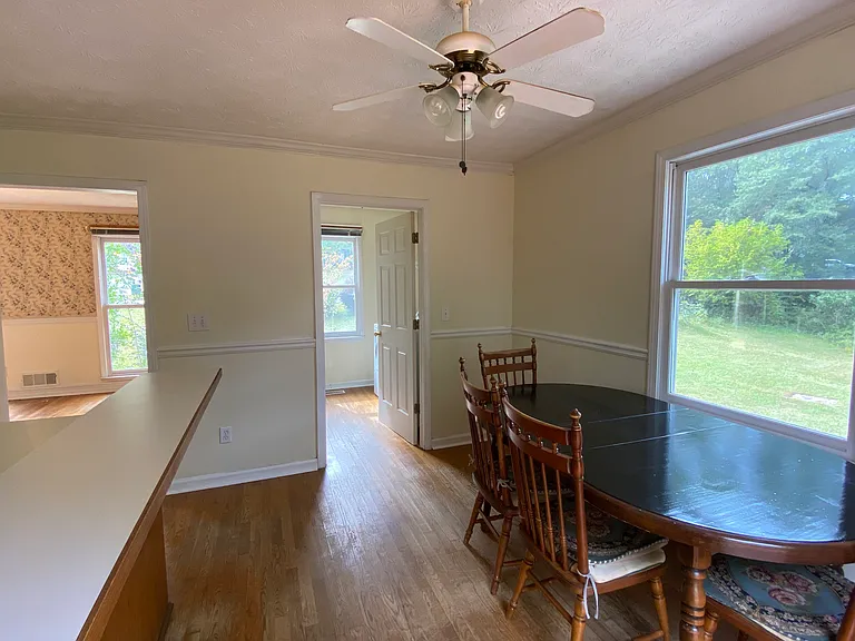 1188 Westchester Dr — Photo 17