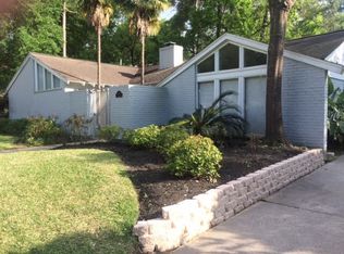2114 Riverlawn Dr, Kingwood, TX 77339