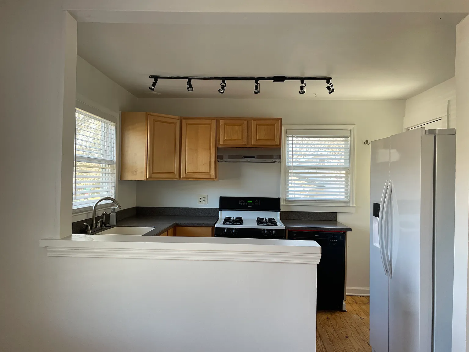 2309 Wallace Dr — Photo 4