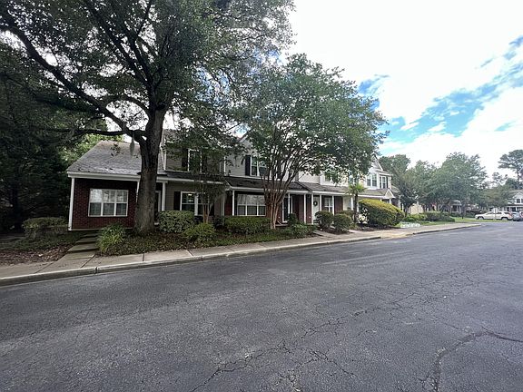 5th image of 8003 Shadow Oak Dr