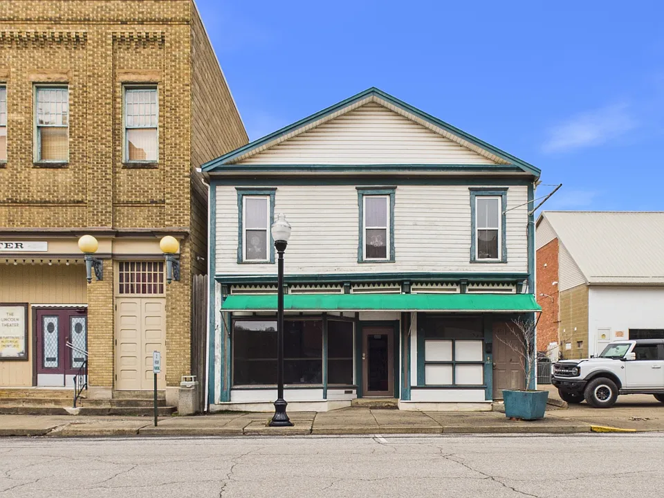 248 Main St