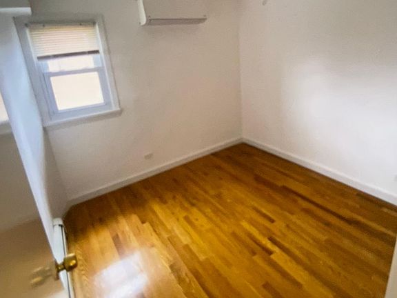 3rd image of 122 1st St #1