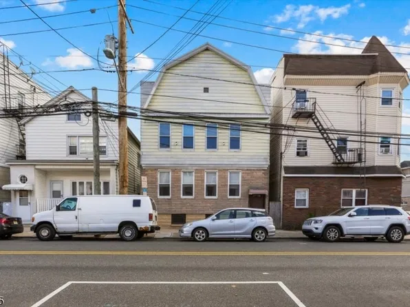 76 Prospect Ave, Bayonne City, NJ 07002