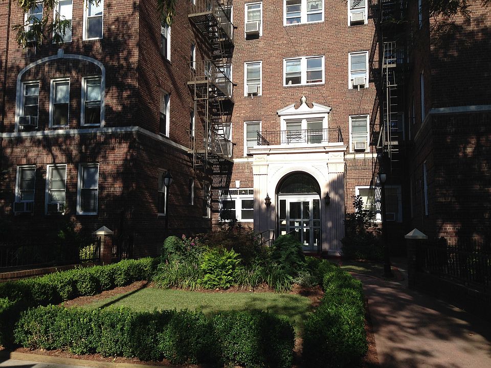 1st image of 763 Ocean Pkwy APT 1K