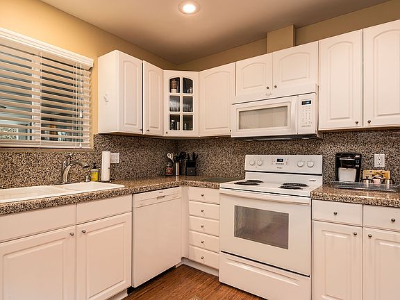 5th image of 7701 Sussex Cir