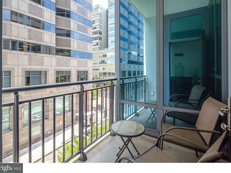 1st image of 2101 Market St Unit 207