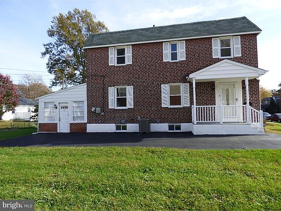 2nd image of 214 Evergreen Ave