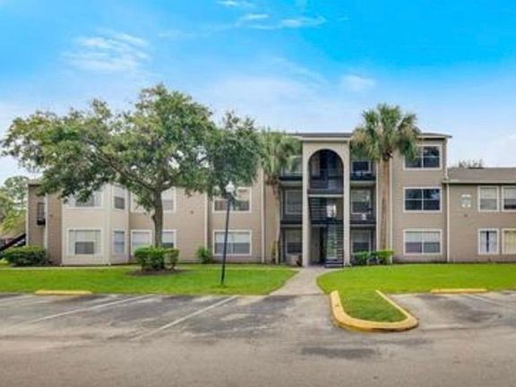 4th image of 4748 Walden Cir #13