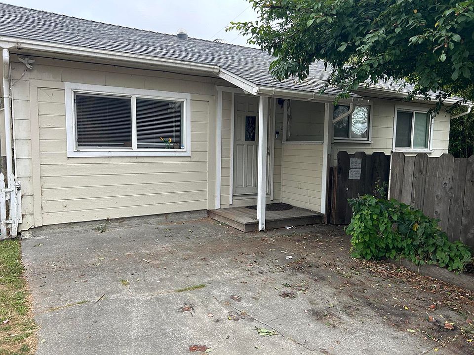 1st image of 1666 27th St