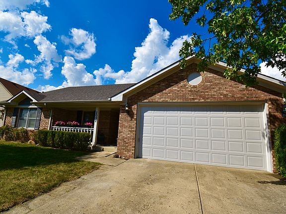 2nd image of 2092 Winfield Park Dr
