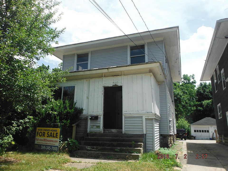 1st image of 136 Lathrop Ave