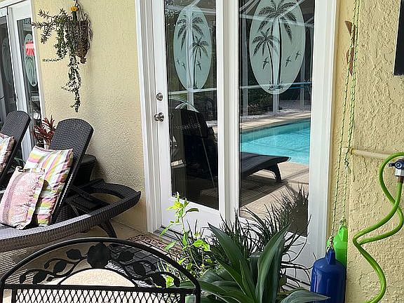 4th image of 7405 Starfish Dr
