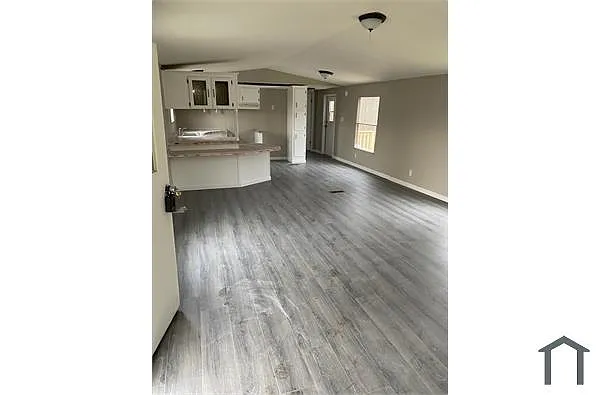 Building Photo - 98 Beechwood Blvd