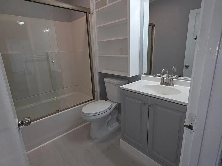 23 Broadis St — Photo 9