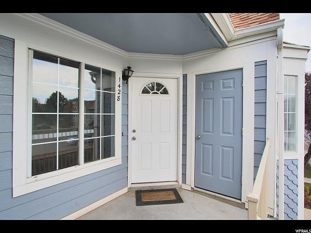 1st image of 1428 W Beacon Hill Cir