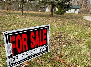 9170 E Kinney Rd, Branch, MI 49402