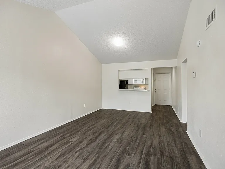 Tealwood Apartment Homes — Photo 5