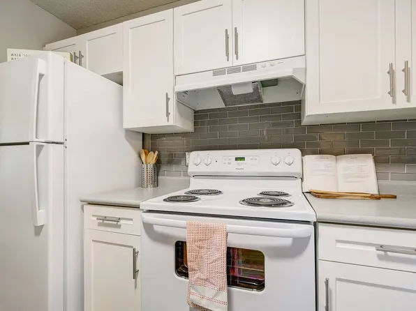 Lakewood I and II Apartment Homes