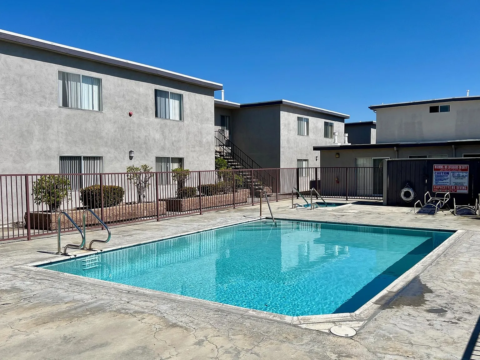 Cordary Apartments — Photo 1
